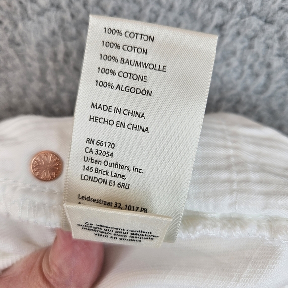 We The Free Womens Spring White Loving Good Vibrations Bootie Shorts Sz 25 - Picture 12 of 13